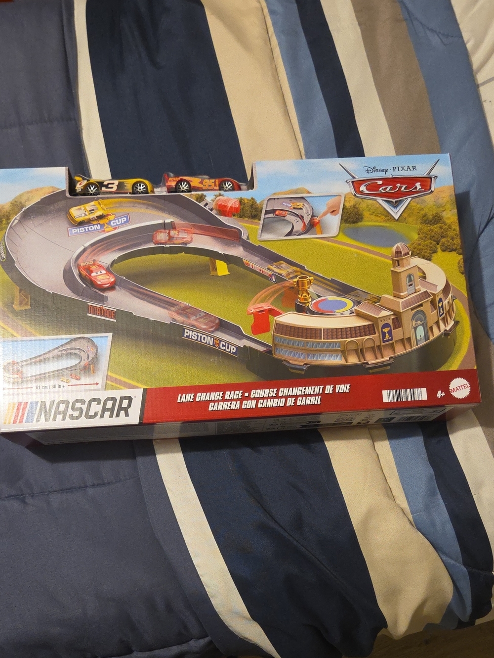 Mattel Disney Pixar Cars NASCAR Lane Change Race Course Track Set New Sealed